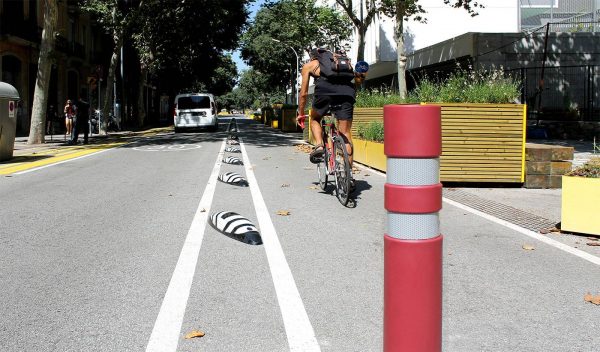 Barcelona apuesta por los productos del Grupo BENITO NOVATILU para equipar sus carriles bici