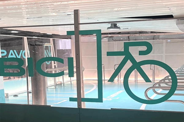 BENITO instala un completo aparca bicicletas debajo la Plaza Mayor de Valladolid