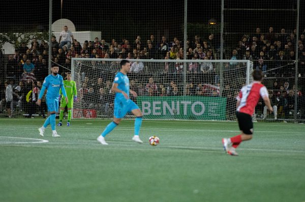 BENITO iluminó el campo de la UE Rubí para su partido de Copa del Rey contra el Athletic Club